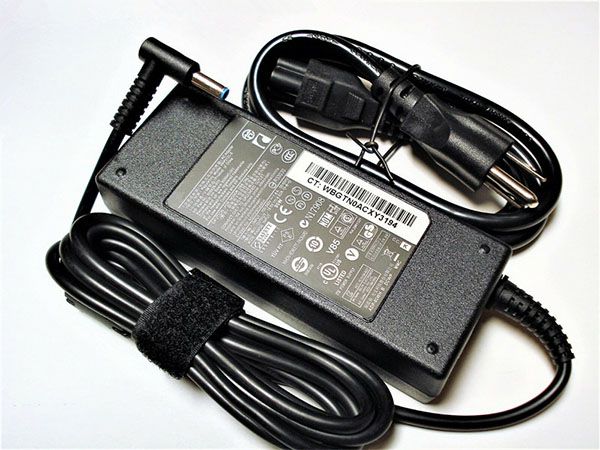 HP 710413-001 Adapter