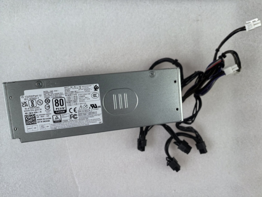 DELL D1000EPS-00 Adapter